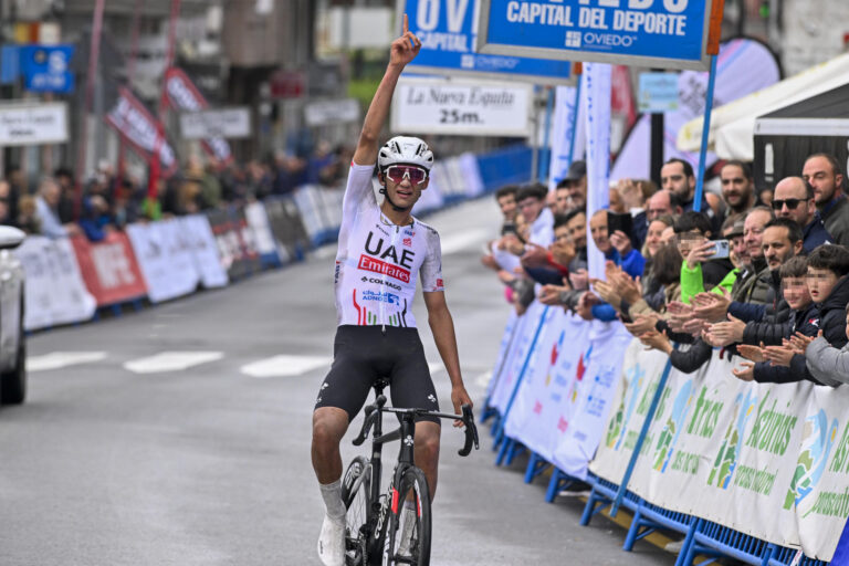 El mexicano Isaac del Toro se posiciona como líder de la 66ª Vuelta a Asturias
