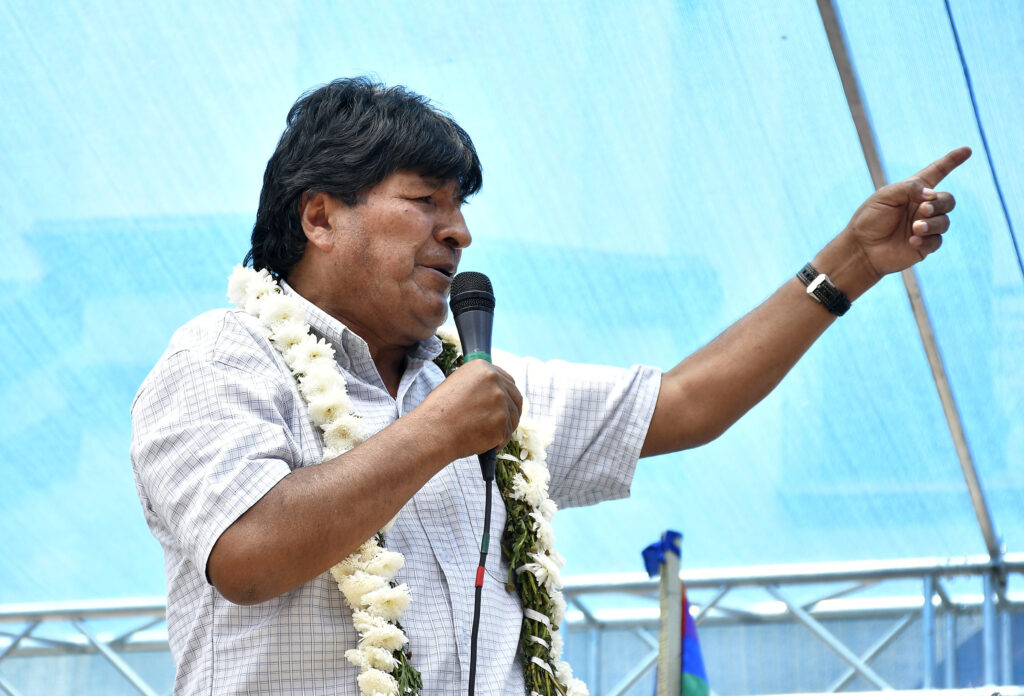 Evo Morales advierte que será candidato presidencial “a las buenas o a las malas”