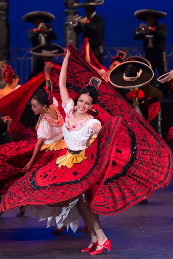 Ballet Folklórico de Amalia Hernández llega al Hollywood Bowl de Los Ángeles - ballet-folklorico-de-mexico-de-amalia-hernandez1-683x1024