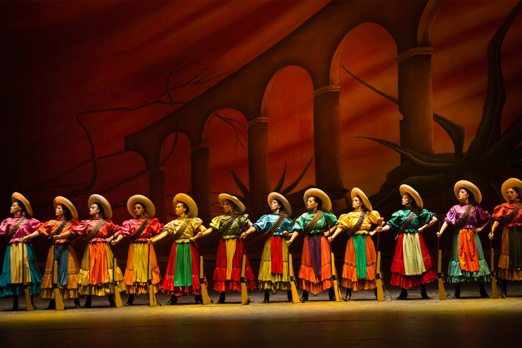 Ballet Folklórico de Amalia Hernández llega al Hollywood Bowl de Los Ángeles - ballet-folklorico-de-mexico-1024x683