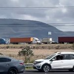 Bloqueo de ejidatarios en el Arco Norte cumple más de 40 horas