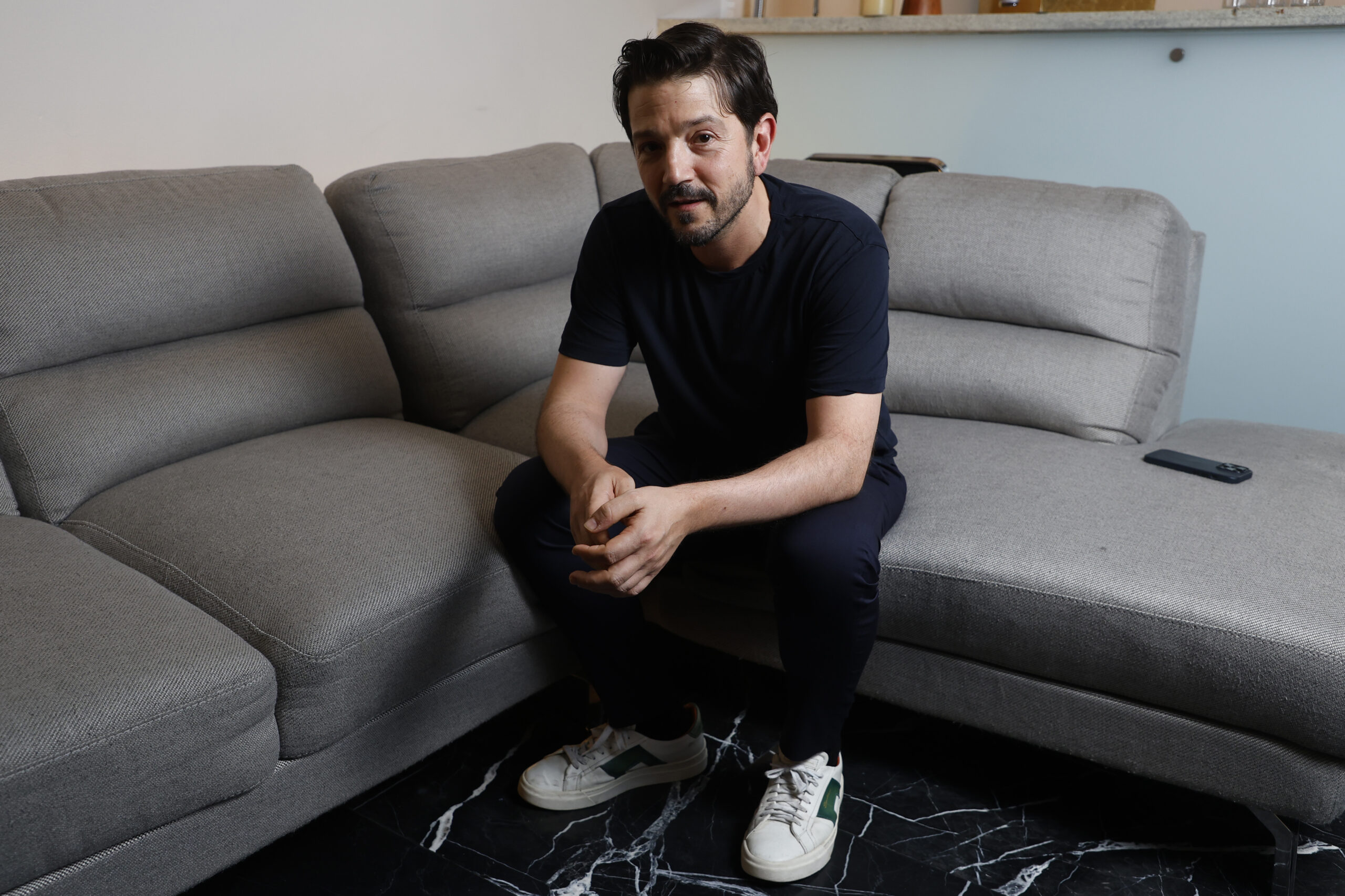 Diego Luna se despide de Andor con un guiño a seguidores de Star Wars