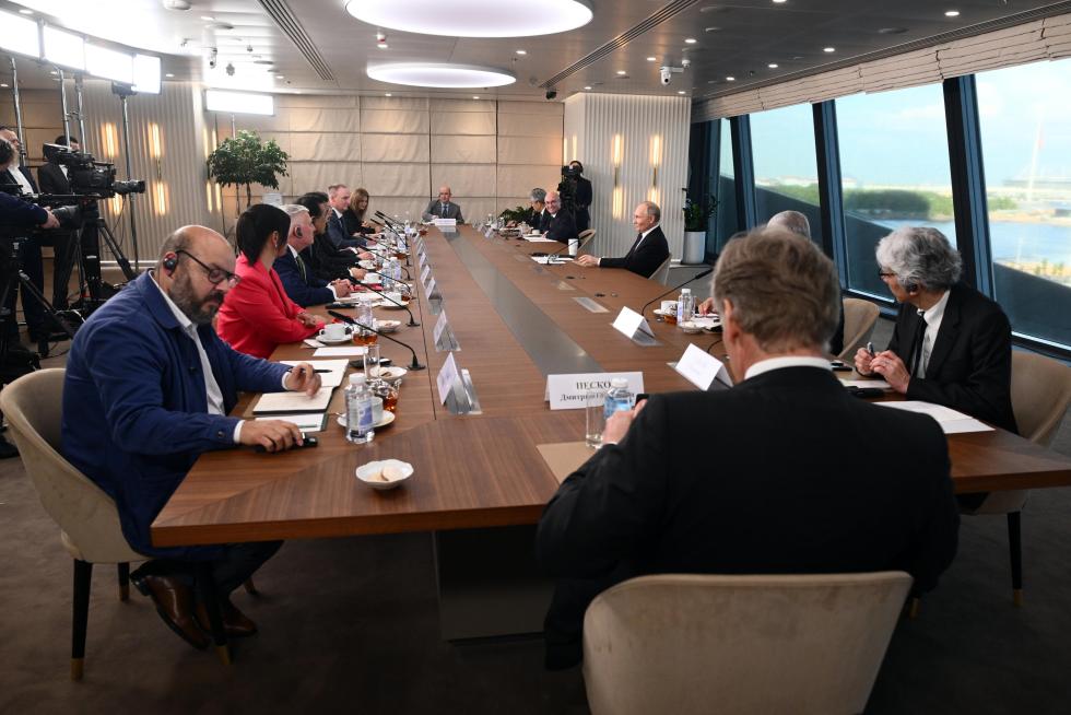 ea3841-russia-economic-forum-spief
