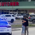 Dos muertos y ocho heridos en un tiroteo en una tienda de Arkansas