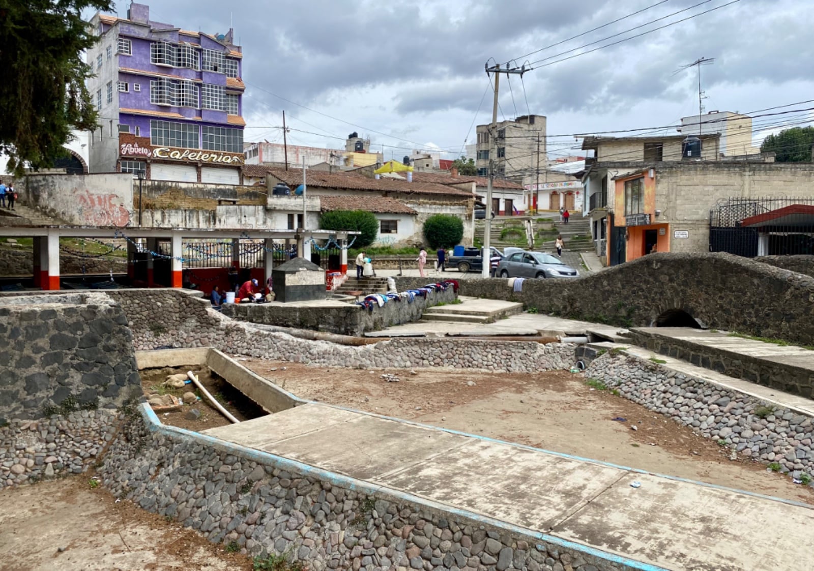 Santiago Tilapa, el pueblo en el Edomex que se ‘muere’ de sed por venta de agua de su manantial