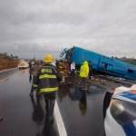 Vuelca autobús con 35 pasajeros en la autopista Puebla-Atlixco