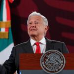 “Están definiéndose por la corrupción”: AMLO se lanza contra el CCE por criticar sobrerrepresentación de la 4T