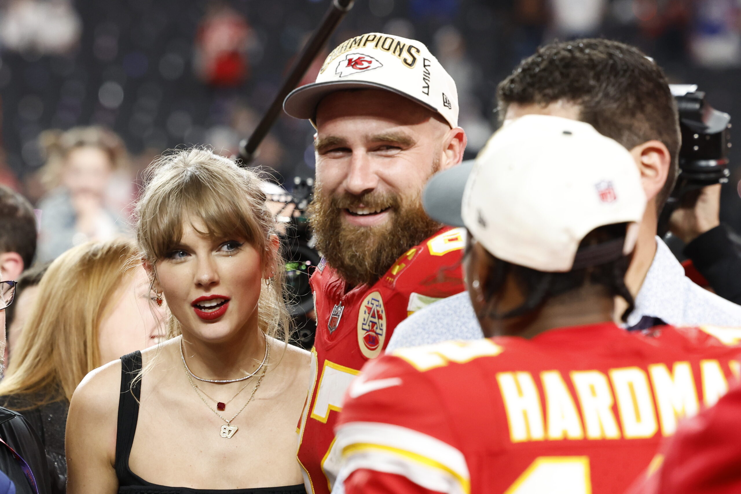 Travis Kelce tendrá una participación en la cinta ‘Happy Gilmore 2’, revela Adam Sandler