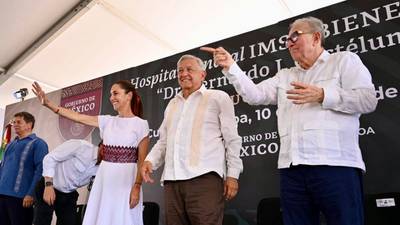 AMLO y Sheinbaum dan su apoyo a Rocha Moya tras dichos de ‘El Mayo’: ‘Lo felicito porque da la cara’