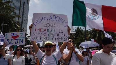 Estudiantes universitarios ‘chocarán’ con AMLO: Alistan marcha el día del último informe de Gobierno