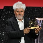 Almodóvar se convierte en el primer español en conquistar el León de Oro de Venecia