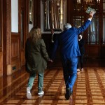 AMLO se despide y deja Palacio Nacional previo a investidura de Sheinbaum