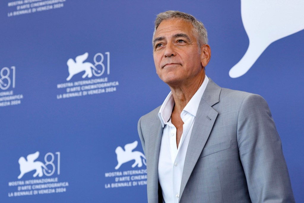 George Clooney elogia el acto "desinteresado" de Joe Biden de renunciar al poder - george-clooney-elogia-el-acto-desinteresado-de-joe-biden-de-renunciar-al-poder-2-1024x683