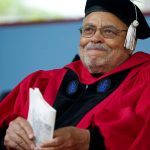 Muere James Earl Jones, actor que puso voz Darth Vader en Star Wars