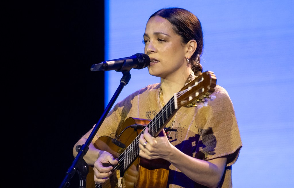 Nombran a Natalia Lafourcade como la primera Embajadora de la Música por la Paz - nombran-a-natalia-lafourcade-como-la-primera-embajadora-de-la-musica-por-la-paz-2-1024x654