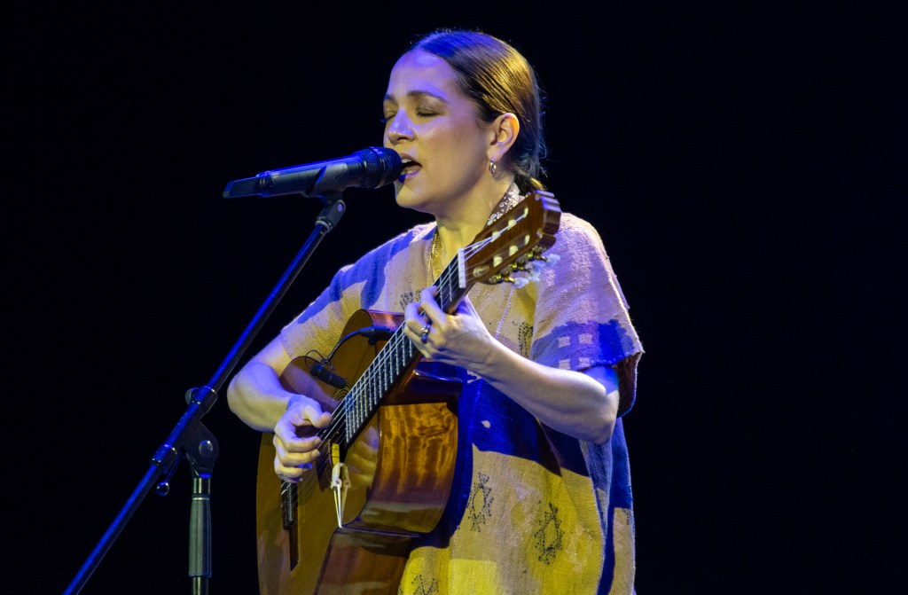 Nombran a Natalia Lafourcade como la primera Embajadora de la Música por la Paz - nombran-a-natalia-lafourcade-como-la-primera-embajadora-de-la-musica-por-la-paz-1024x671