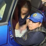 Policía de la CDMX ayuda a mujer que entró en labor de parto y recibe a dos bebés