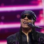 Stevie Wonder pide unidad en su primera canción en solitario en 4 años