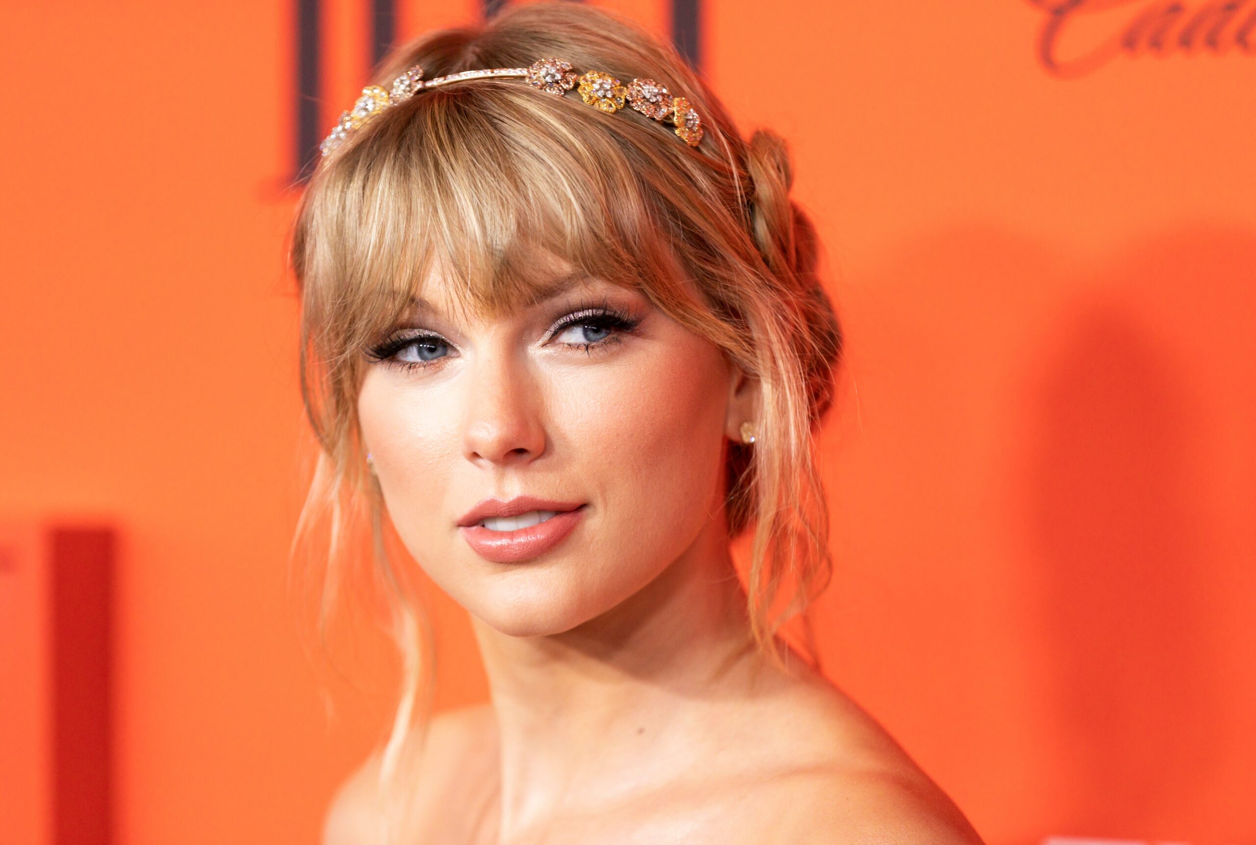 Taylor Swift aspira a continuar su reinado en los premios MTV a los mejores videoclips