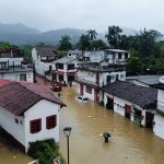 Se inunda pueblo mágico de Tapijulapa por desbordamiento de ríos