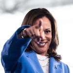 Salud de Kamala Harris es excelente, asegura médico