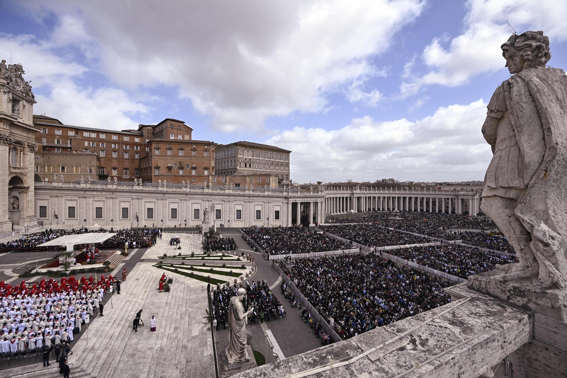 Iglesia debe agilizar las dimisiones por abuso e informar más, según informe vaticano