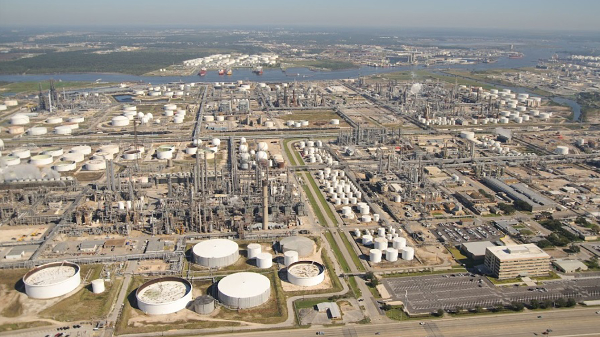 Fuga de gas tóxico en refinería Deer Park, en Texas, duró más de siete horas