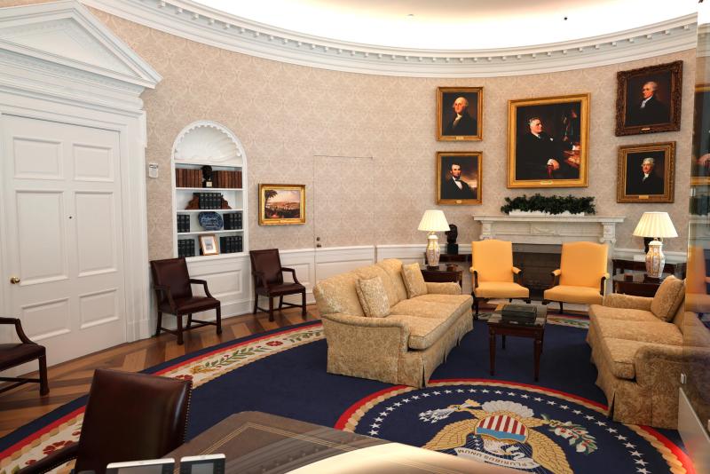 Visitar el Despacho Oval sin entrar en la Casa Blanca: la nueva atracción de Washington - replica-del-despacho-oval-de-la-casa-blanca-1024x683