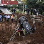 Muere conductor al caer a un socavón en Córdoba, Veracruz