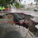 Lluvias abren socavón en el puerto de Veracruz