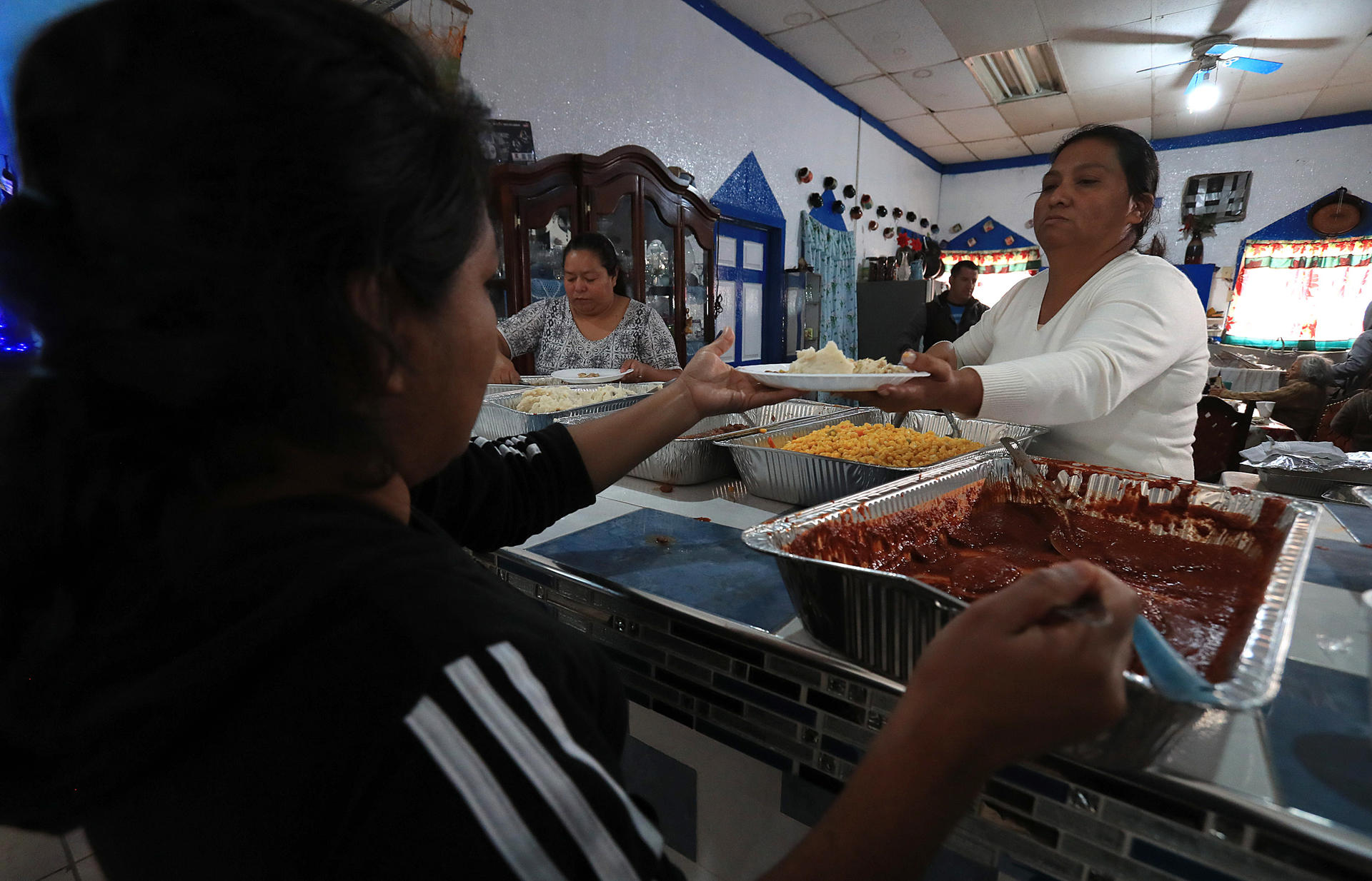 Celebran ‘Día de Acción de Gracias’ en un albergue migrante en la frontera norte de México