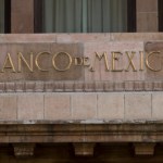 Banxico anticipa recortes a la tasa de interés pese a repunte en la inflación