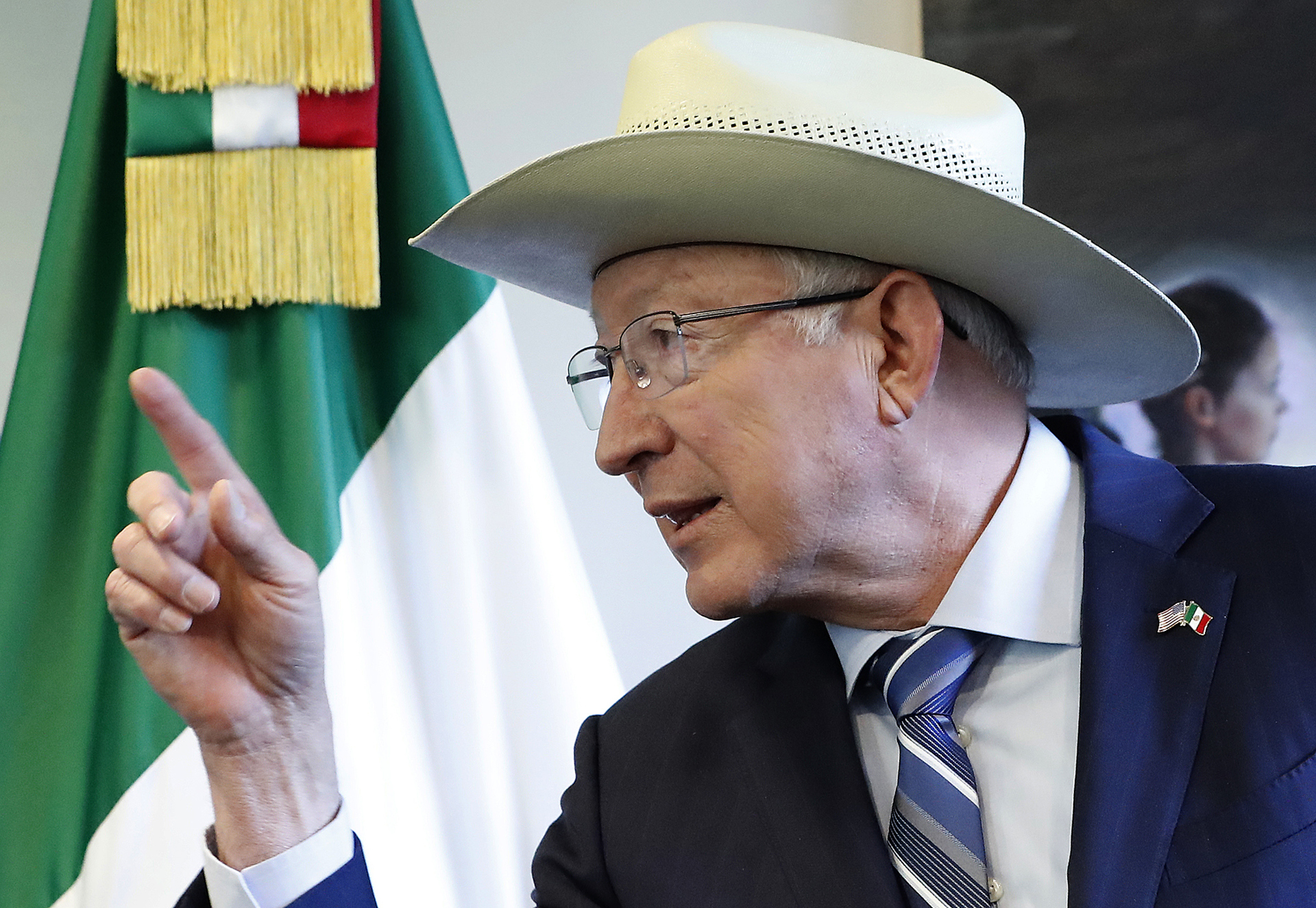 “Fue muy claro”: Departamento de Estado de EE.UU. sobre declaraciones de Ken Salazar