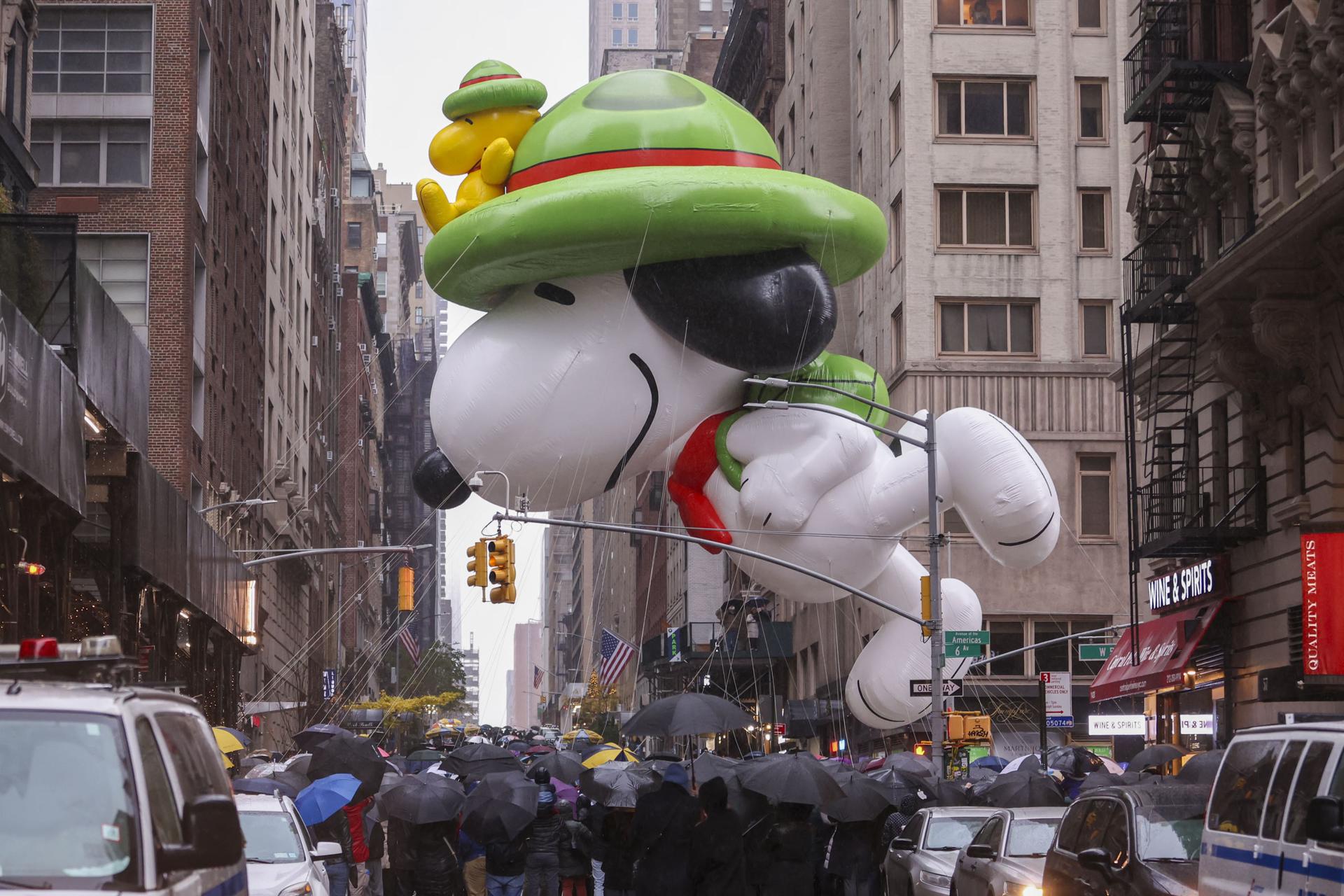 De elefantes a explosiones de globos gigantes, un siglo del desfile de Acción de Gracias