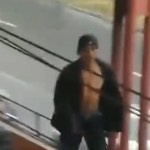 Hombre sube al techo de tren en estación Guelatao del Metro de CDMX; termina detenido