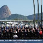 Sheinbaum se toma la foto oficial con líderes del G20