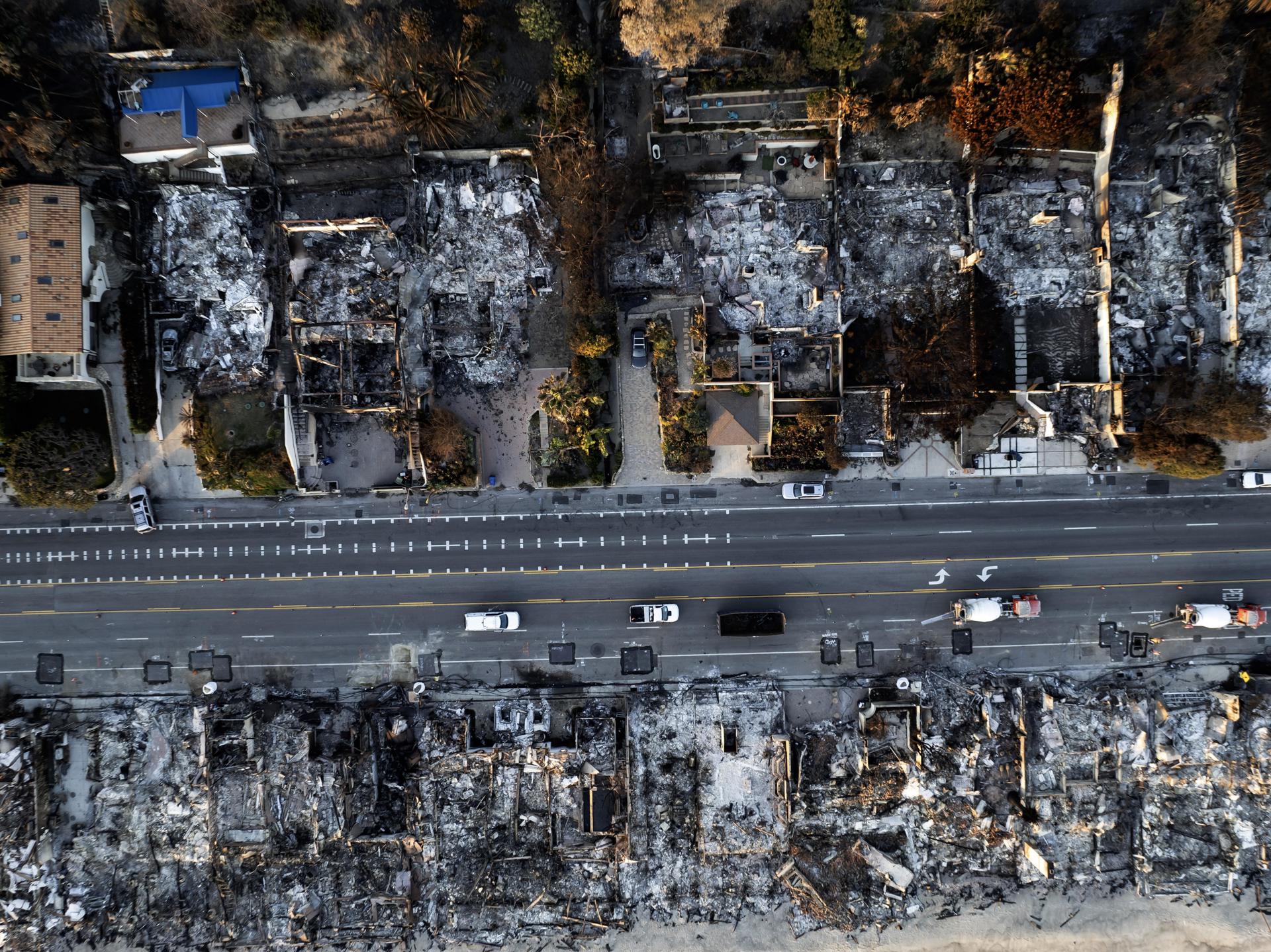 Trump planea ir a Los Ángeles en su primera semana para ver la zona afectada por el fuego