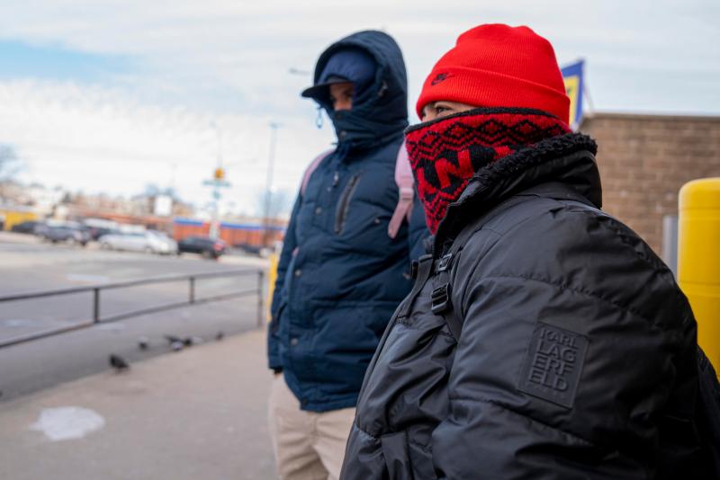 El miedo a las redadas trastoca las vidas de los migrantes en las calles de Nueva York - 04006c5ec5f76683b41408e9f7699836bd42215fw-1024x683