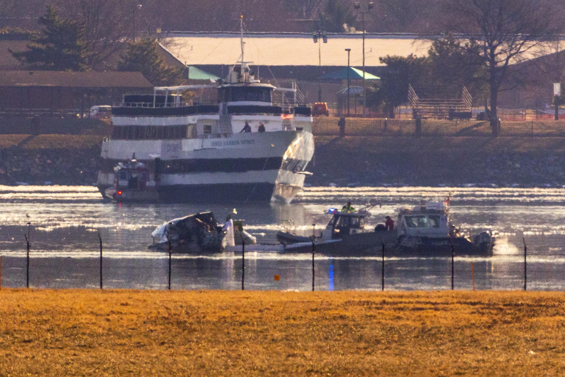 El accidente aéreo en Washington pudo estar provocado por “datos erróneos” de la altitud