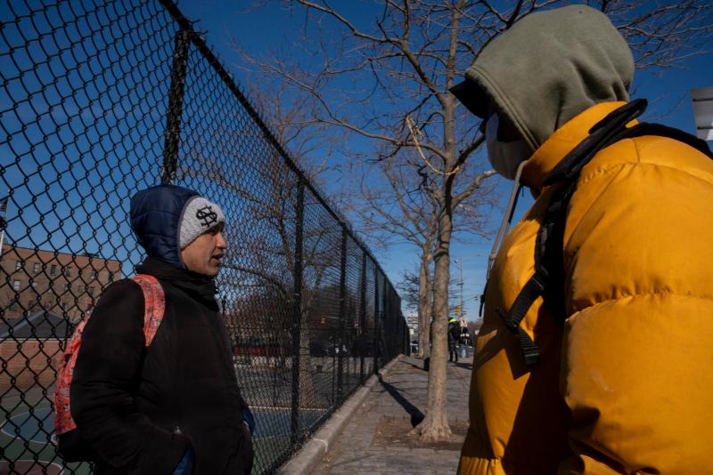 El miedo a las redadas trastoca las vidas de los migrantes en las calles de Nueva York - ac5503f32de40bb44d46ddc0a01bd8402a2744c6w-1024x683