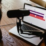 Mil millones de personas consumen podcasts en YouTube al mes