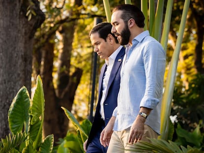 Marco Rubio y Nayib Bukele durante la visita del secretario de Estado de Estados Unidos a El Salvador, este lunes.