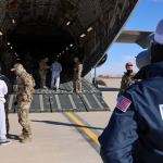 Casa Blanca asegura que migrantes enviados a Guantánamo eran miembros del Tren de Aragua