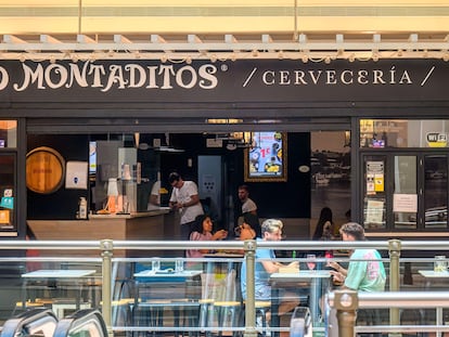 Restalia, la cadena propietaria de 100 Montaditos, fue demandada por algunos franquiciados.