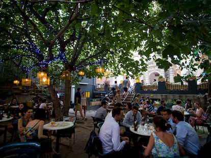 La terraza del bar del Antic Teatre, en Barcelona.