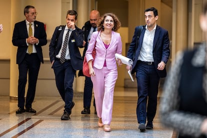 La vicepresidenta primera y ministra de Hacienda, María Jesús Montero, en el Congreso de los Diputados.