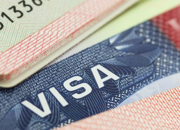 visa-b1b2-3-vg3585375-mg3959320-1-34_1-11221237_20250222195514