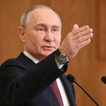 Putin se muestra dispuesto a abordar con Trump la reducción a la mitad del gasto militar