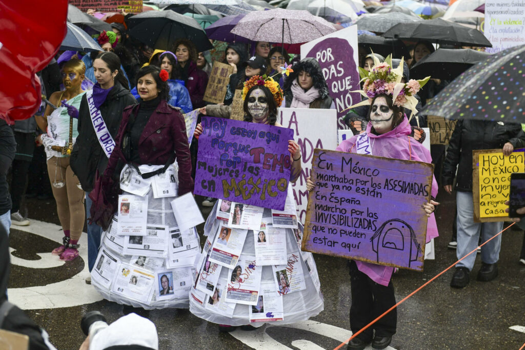 Miles de personas marchan en Madrid por los derechos de las mujeres - 1060ec9400c4236892caa213a8d03c0b723a62dbw-1024x683