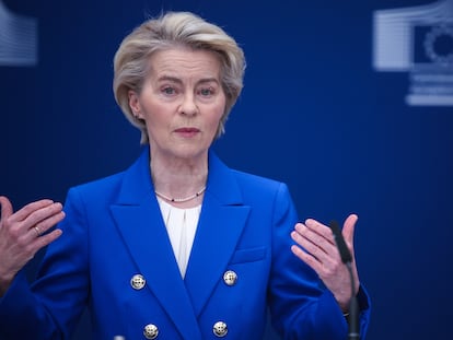 La presidenta de la Comisión Europea, Ursula von der Leyen, durante su comparecencia este martes en Bruselas.